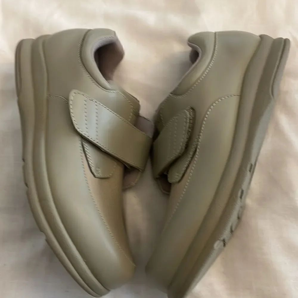 P.W. MINOR CLAY TAUPE LEATHER COMFORT SHOES. NEW - Picture 3 of 11